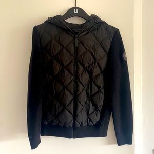 Canada Goose bomber w/ ribbed sleeves & hood